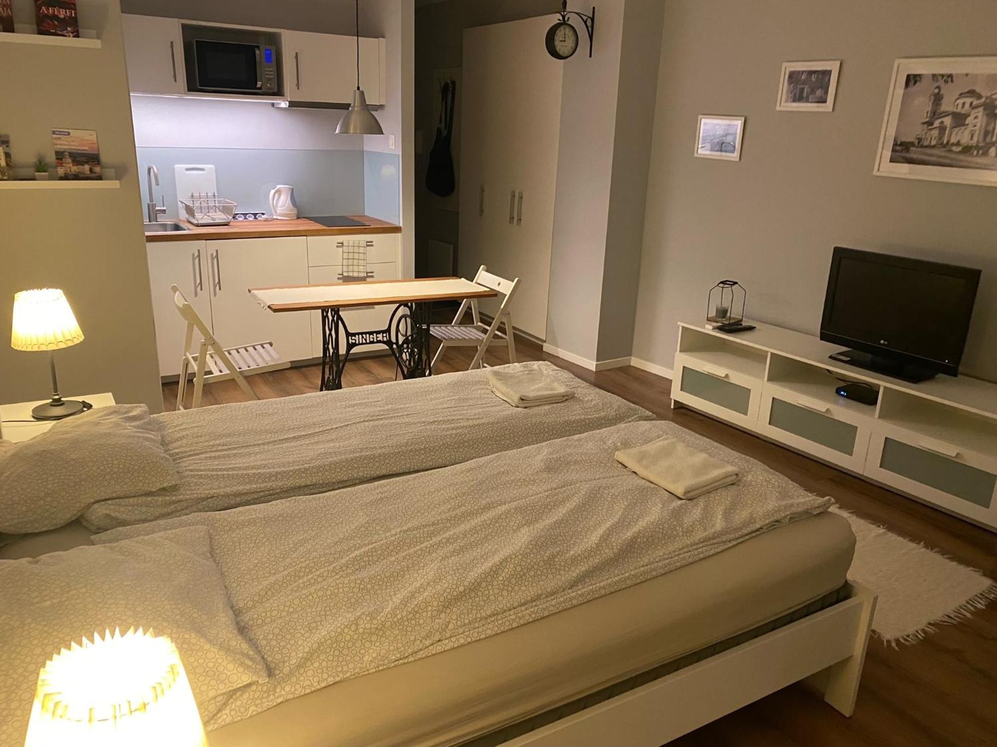 B&B Apartman Eger Exteriör bild