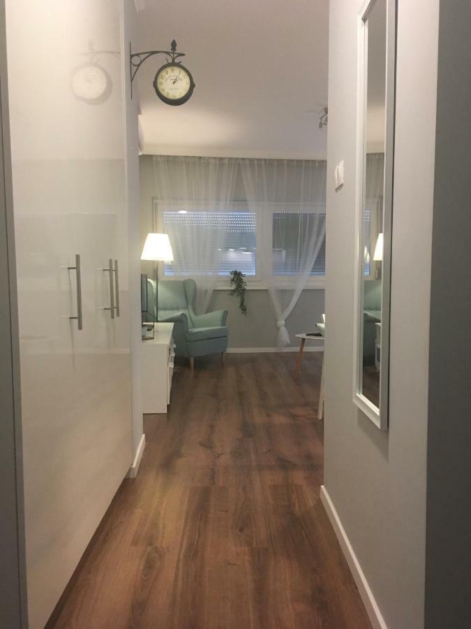 B&B Apartman Eger Exteriör bild